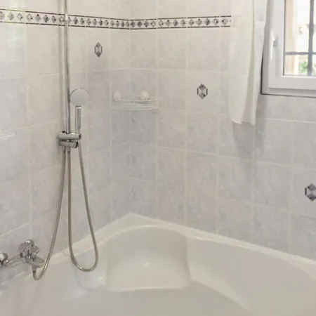 La Frênaie - Quiet - Swimming Pool - Car Park *